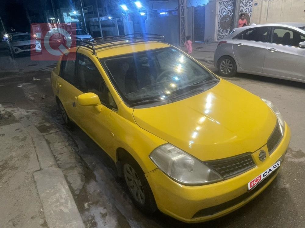 نيسان فيرسا